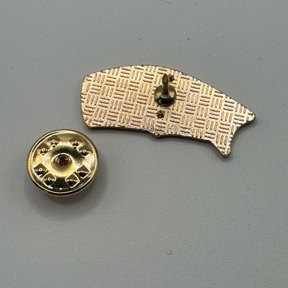 3/$15 Cute Koi Fish Enamel Pin Brooch - Picture 5 of 5
